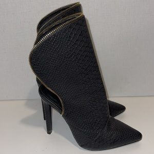 Lilian heels